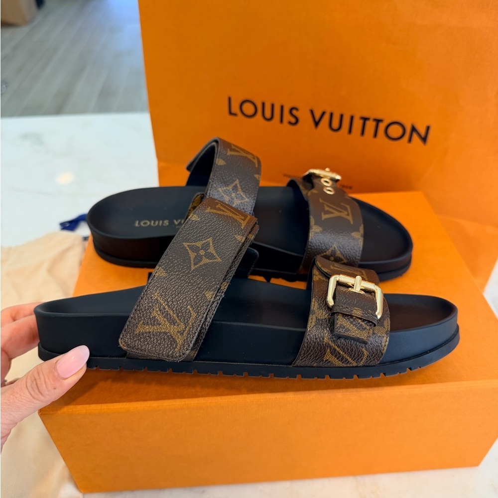Louis Vuitton Bom Dia Flat Comfort Mule - Picture 2 of 10